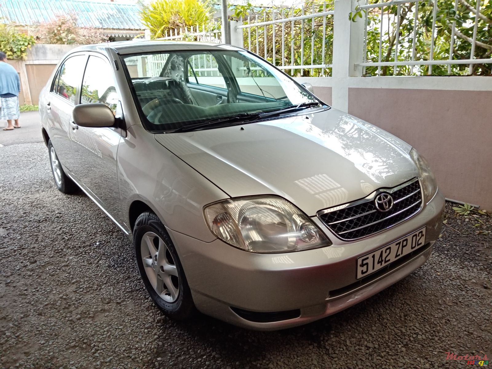 2002' Toyota Corolla photo #1