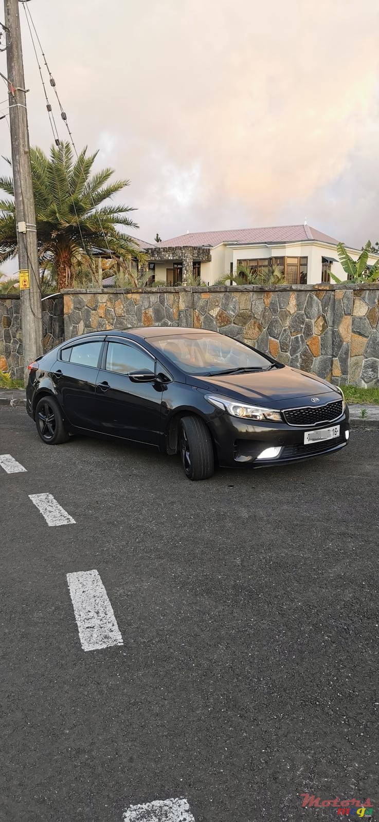 2016' Kia Cerato Forte K3 photo #2