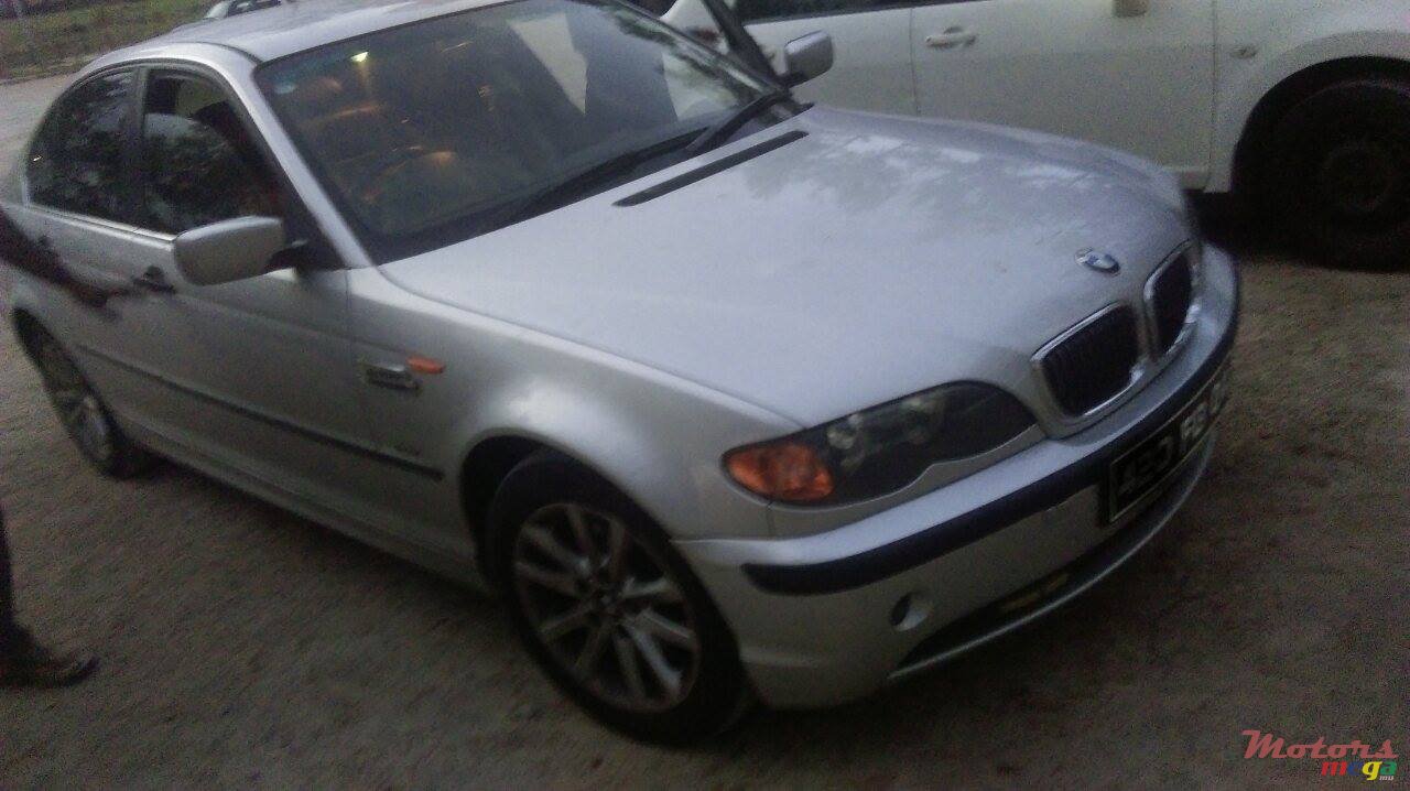 2004' BMW 318 photo #1