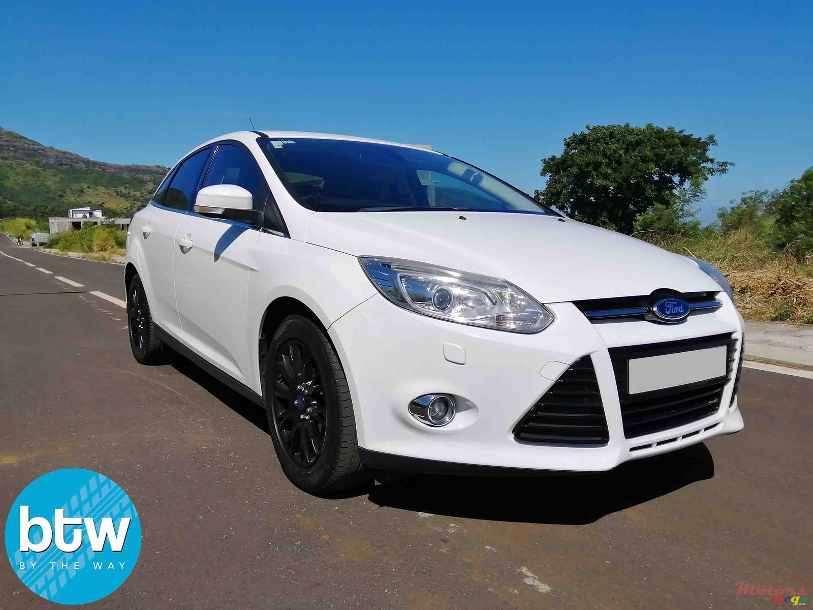 2016' Ford Focus Titanium photo #1