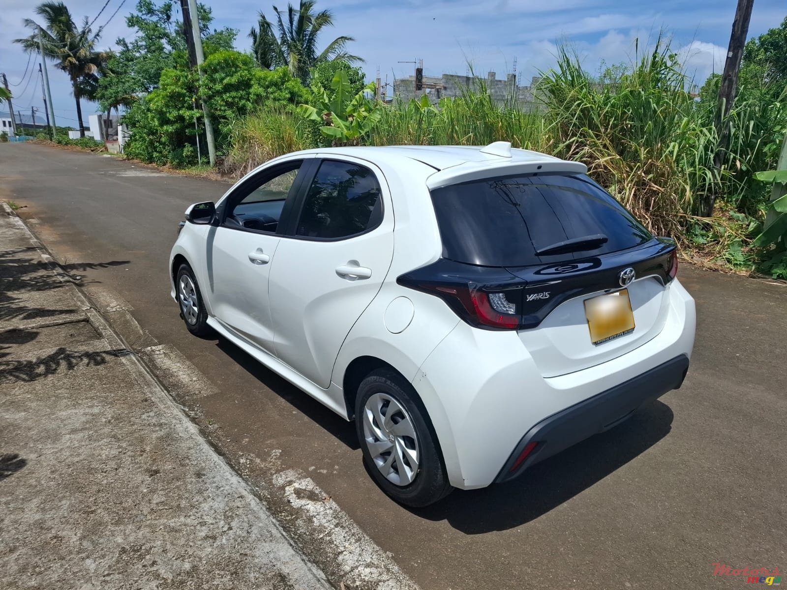 2021' Toyota Yaris photo #4