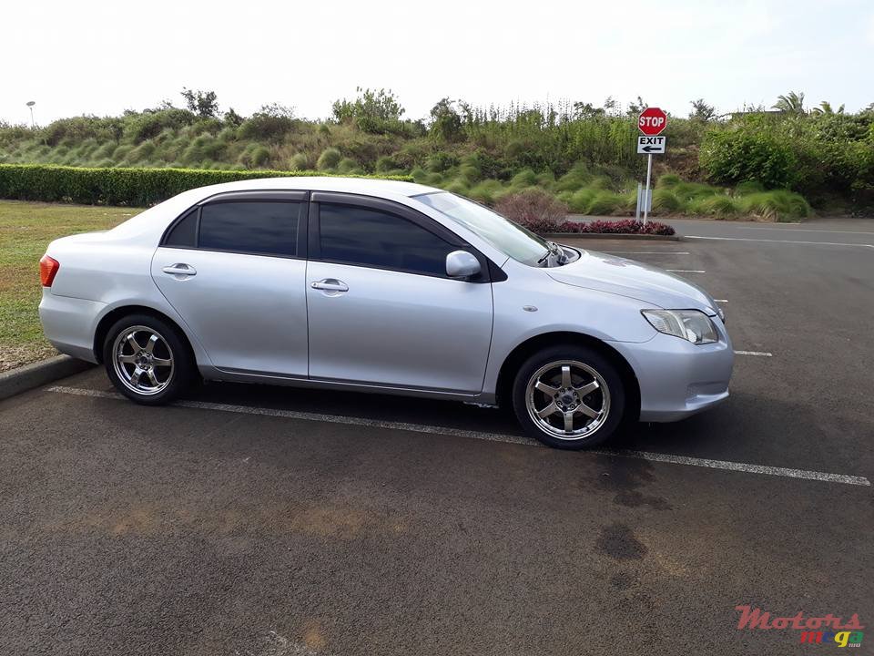 2007' Toyota Axio photo #3