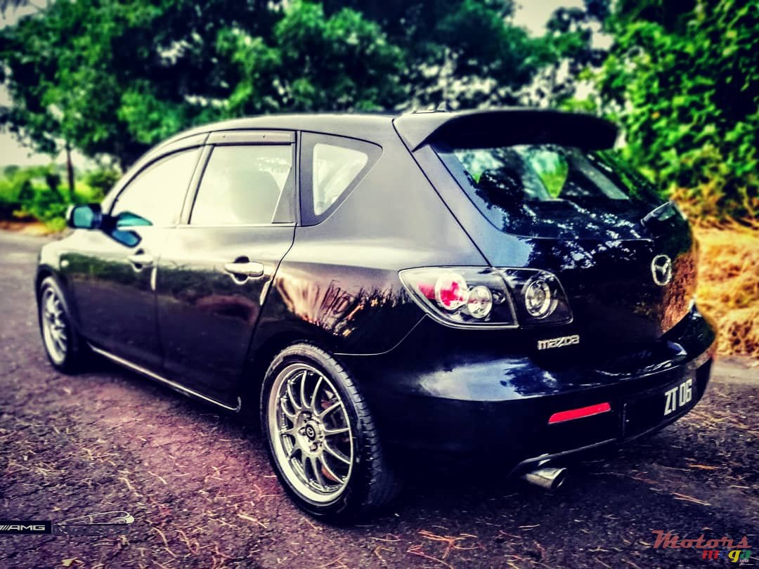 2006' Mazda Axela 1.5 Japan photo #3