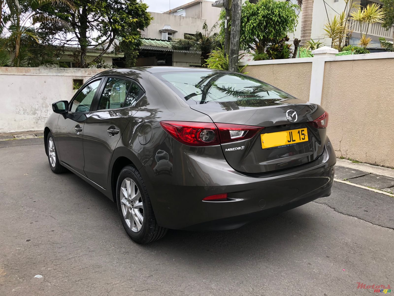 2015' Mazda 3 photo #3