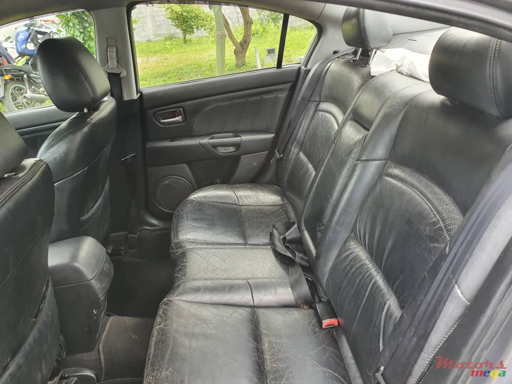 2005' Mazda 3 photo #4