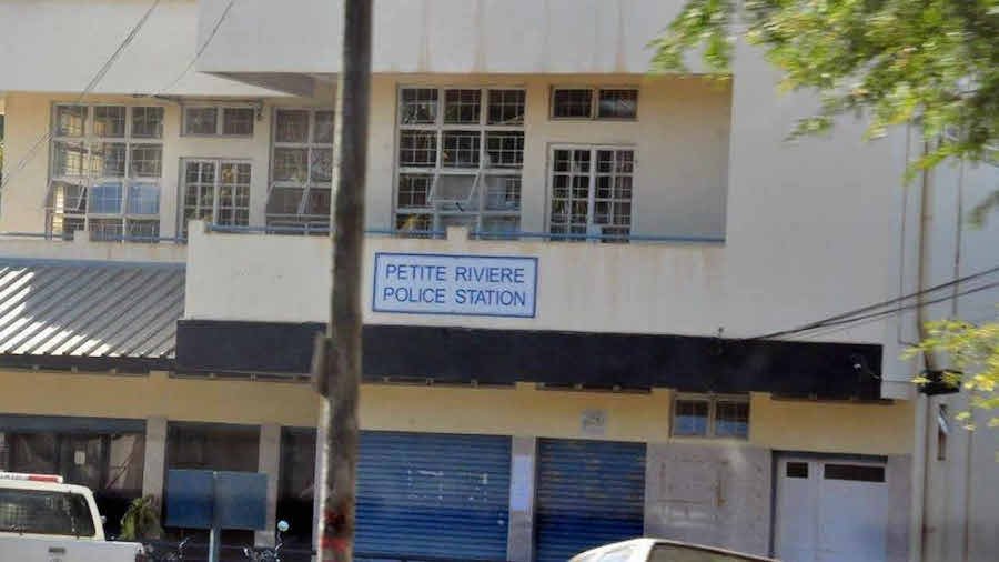 Covid-19: fermeture temporaire du poste de police de Petite-Rivière, le quatrième de la série