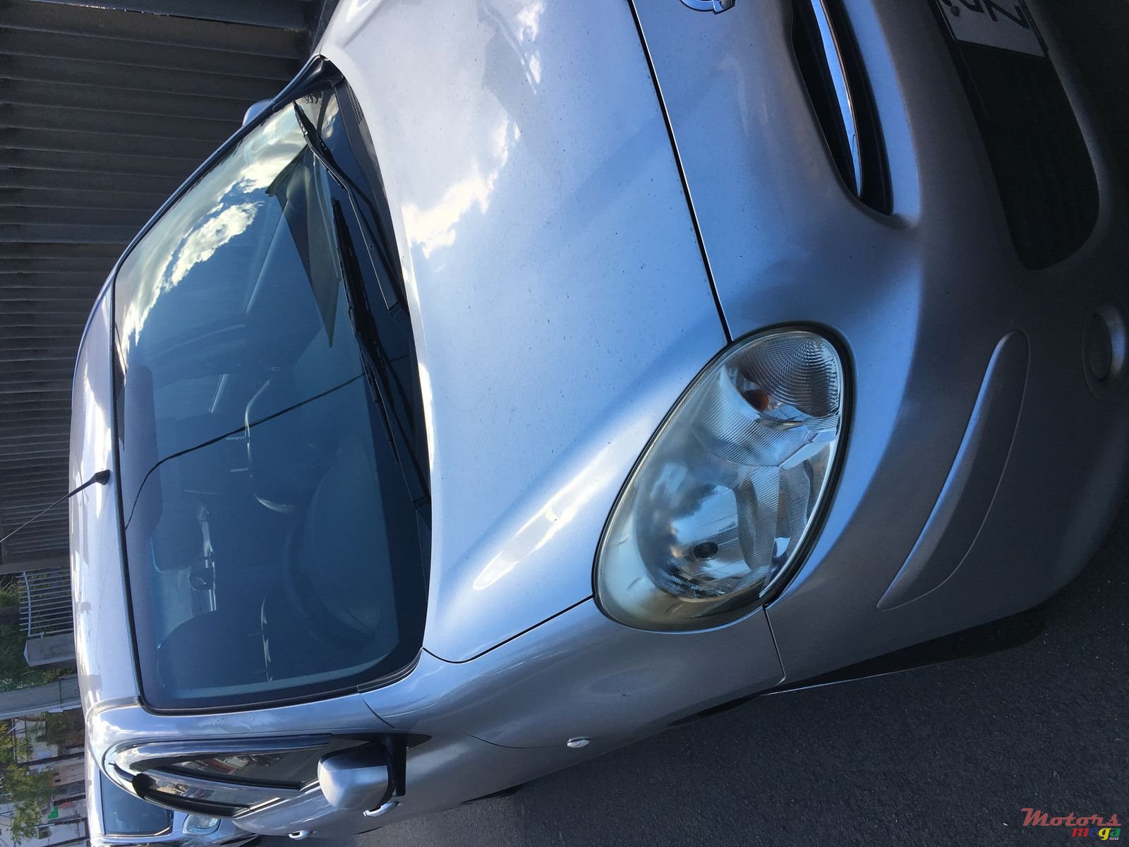 2011' Nissan March photo #2