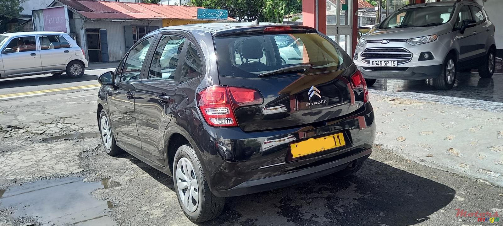 2011' Citroen C3 photo #3