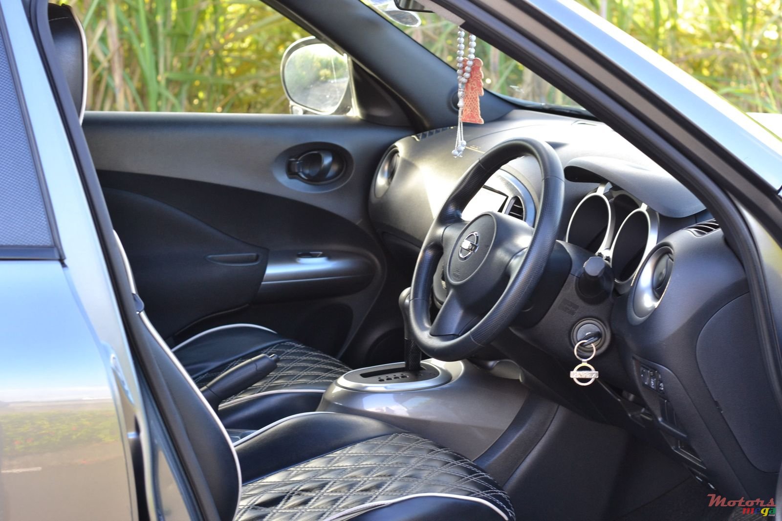 2012' Nissan Juke photo #4