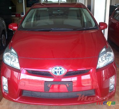 2011' Toyota Prius photo #1