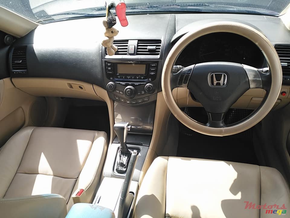 2003' Honda Accord photo #6