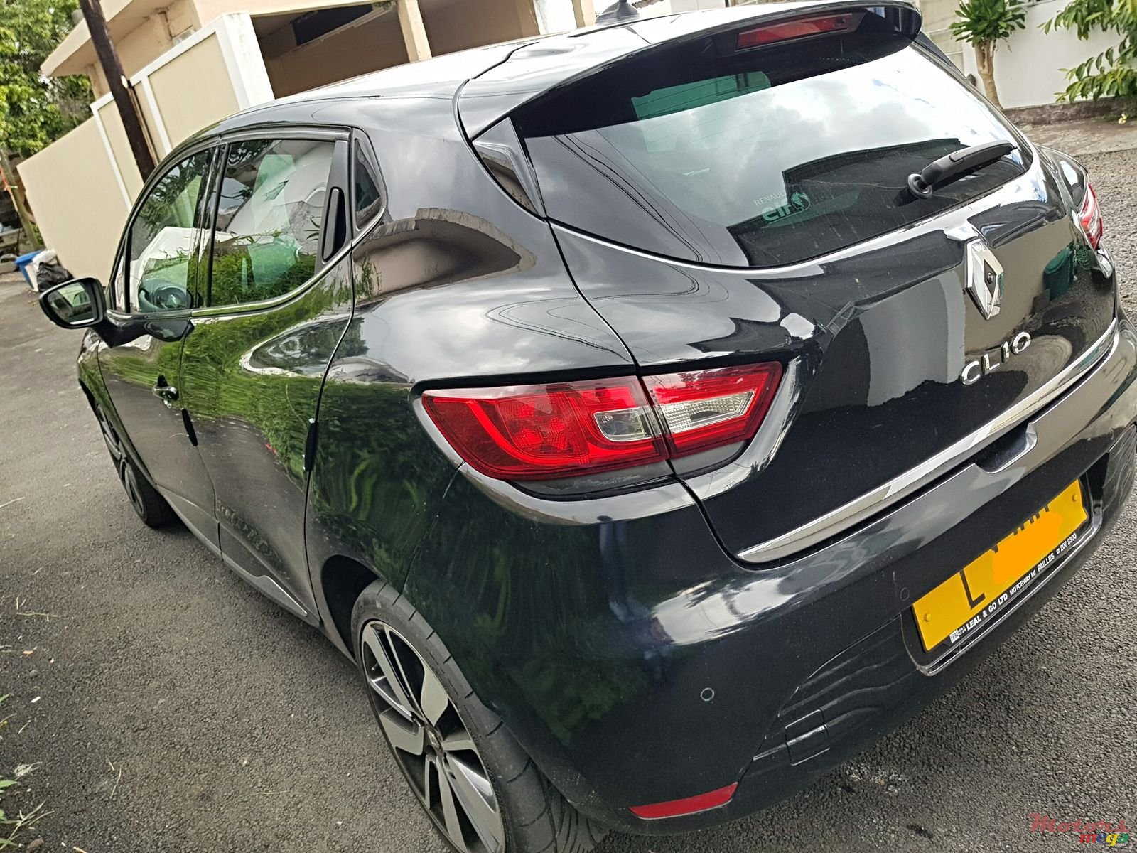 2015' Renault Clio Turbo automatic photo #3