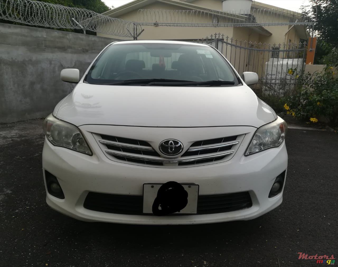 2011' Toyota Corolla photo #4