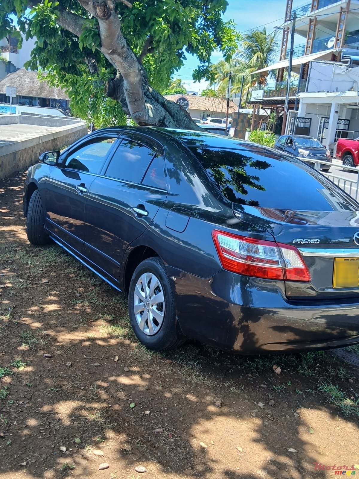 2015' Toyota Premio photo #6