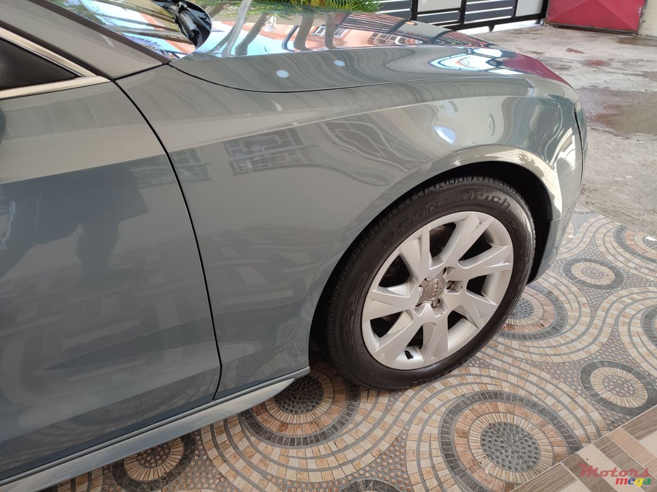 2010' Audi A5 Coupe photo #6