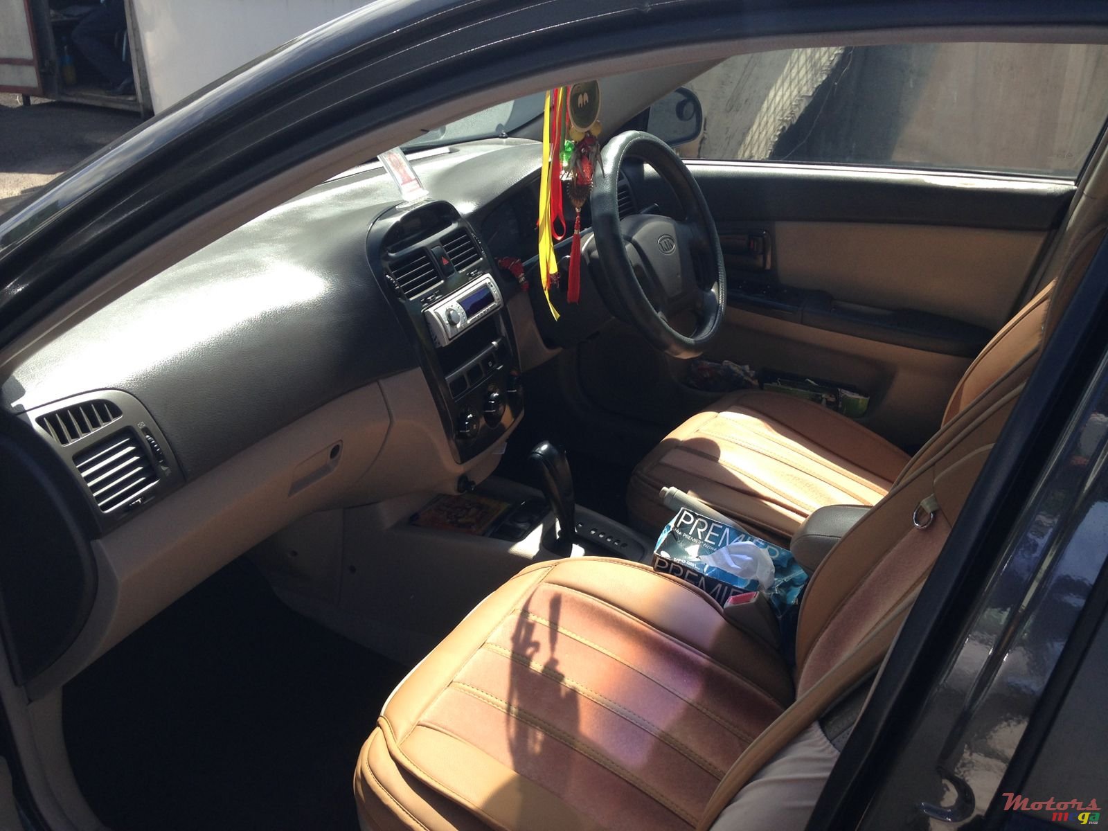 2004' Kia Cerato photo #1