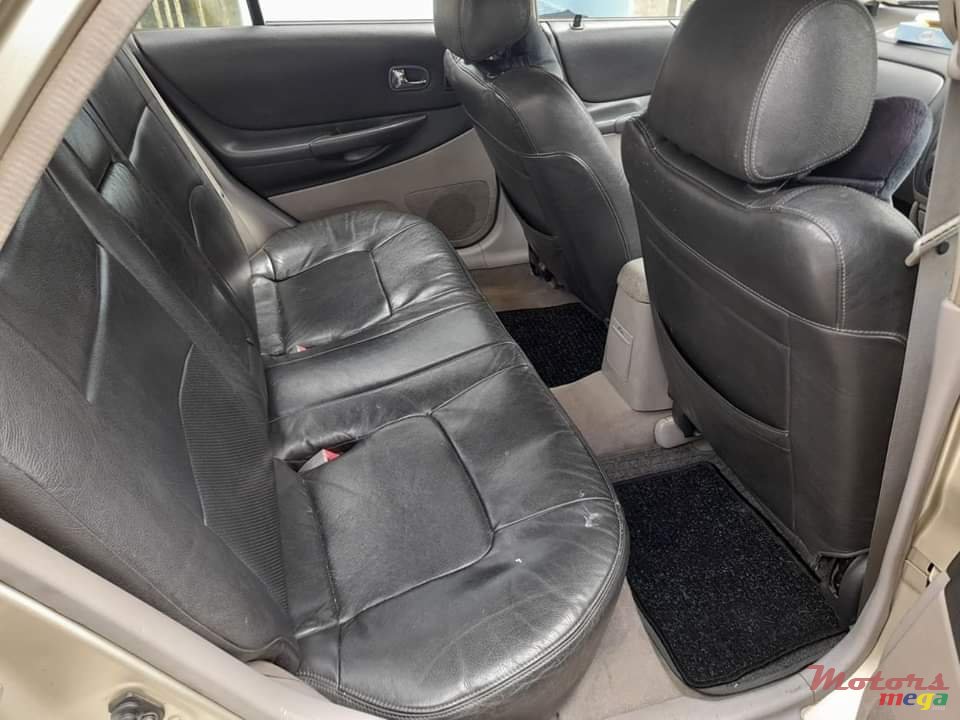 2002' Mazda photo #3