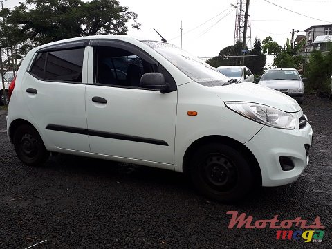 2013' Hyundai i10 photo #2