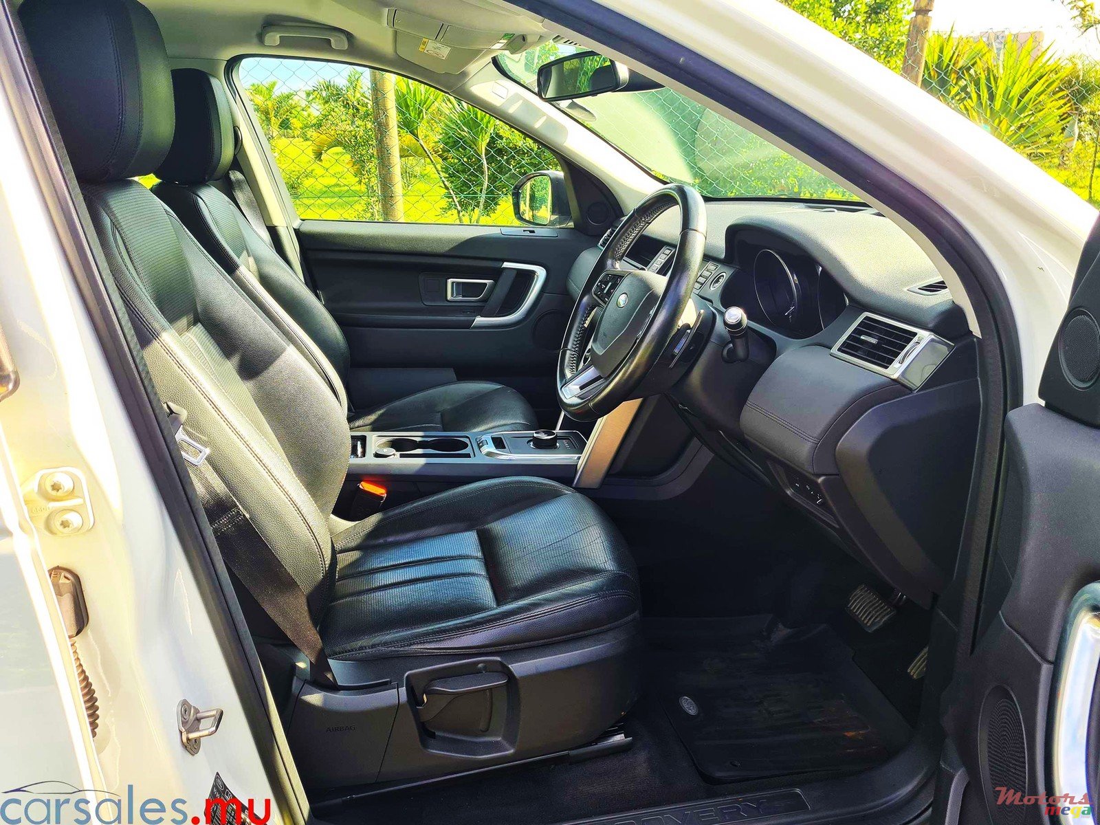 2017' Land Rover Discovery Sport si4 photo #5