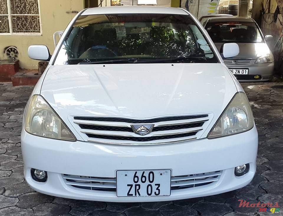 2003' Toyota photo #1