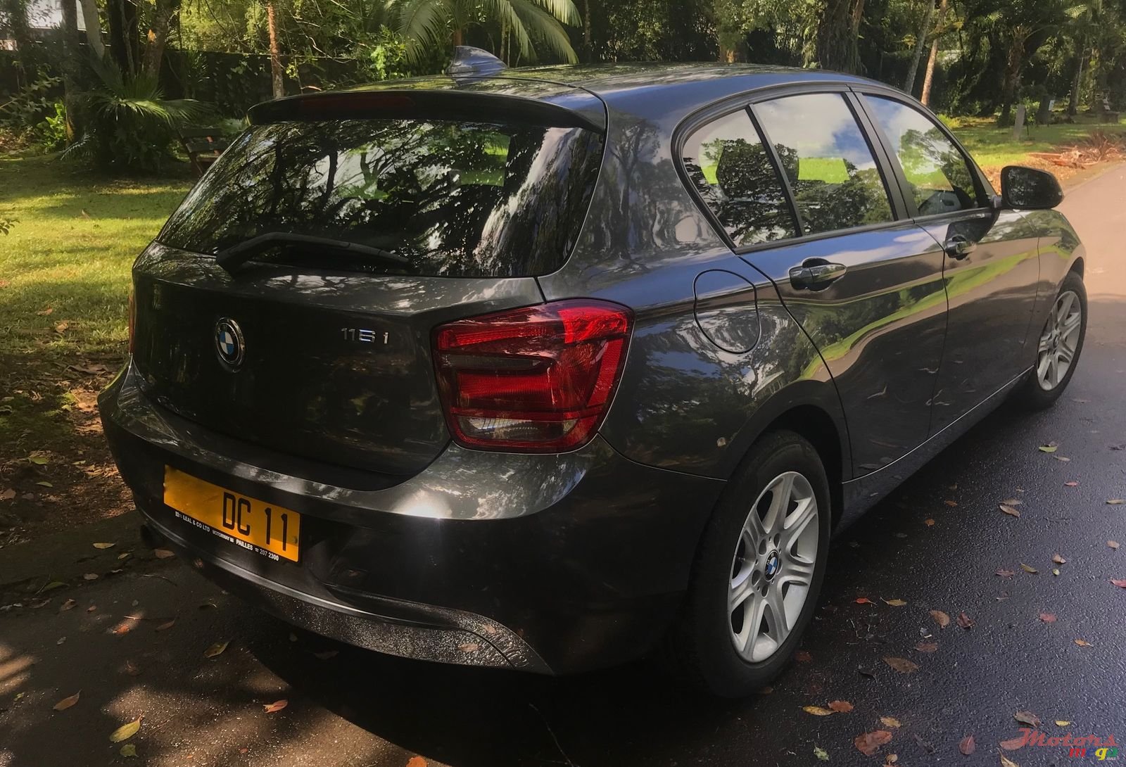 2011' BMW 116 photo #5