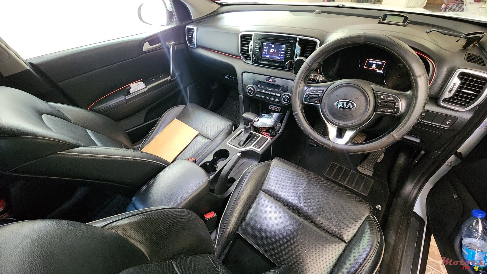 2018' Kia Sportage With panoramic sunroof photo #7