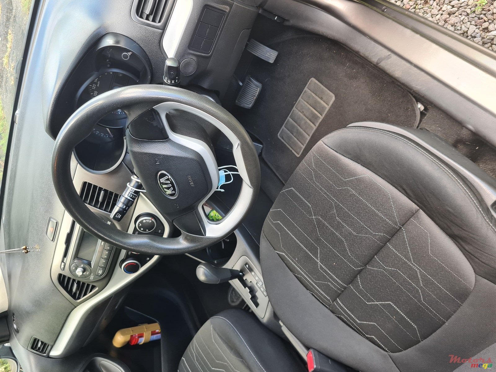 2013' Kia Picanto photo #5