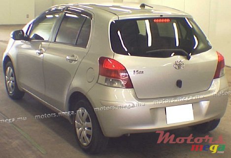 2010' Toyota Vitz 1290cc late 2010 photo #2
