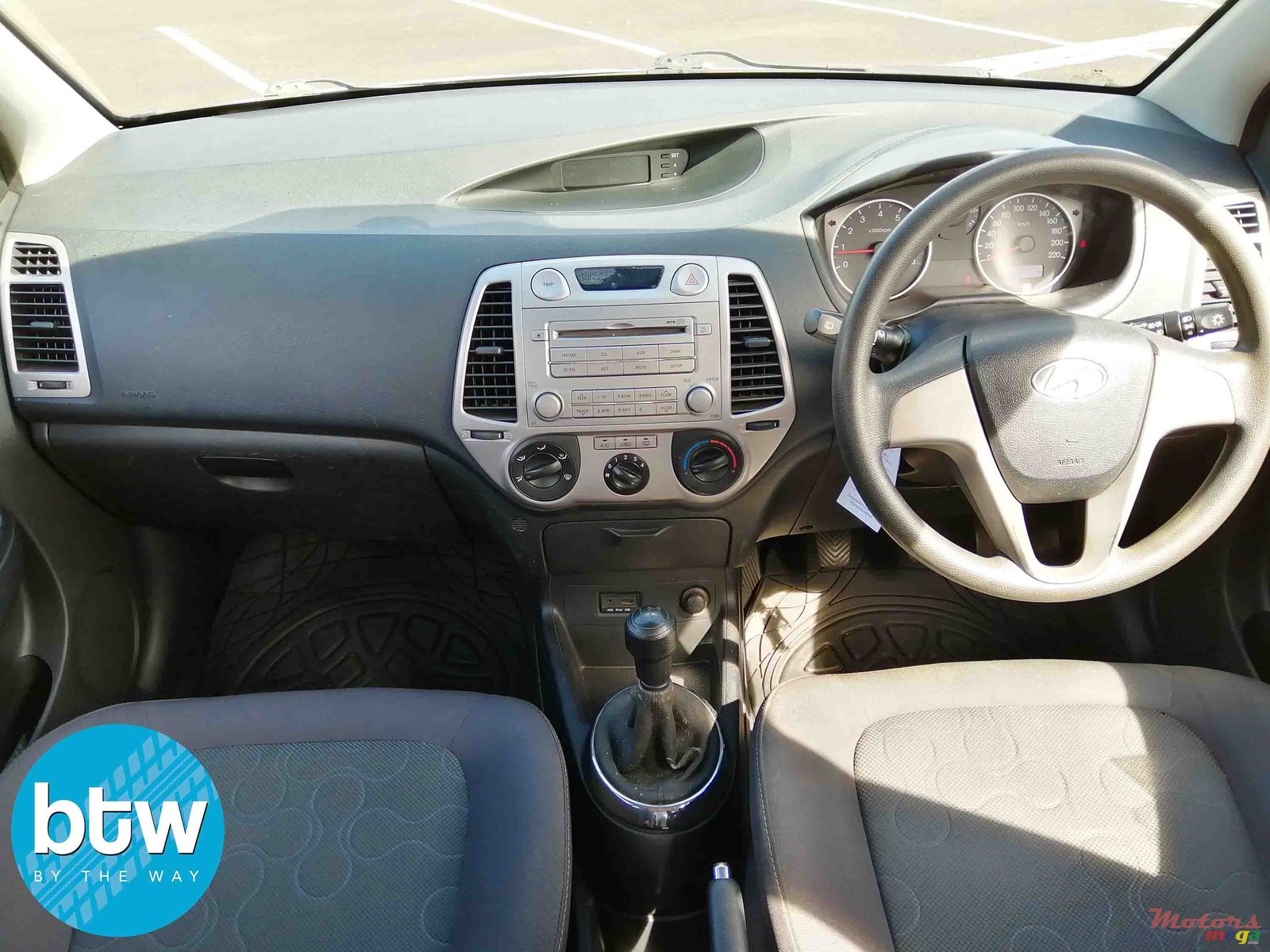 2010' Hyundai i10 photo #4