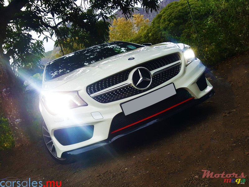 2014' Mercedes-Benz CLA 200 photo #1