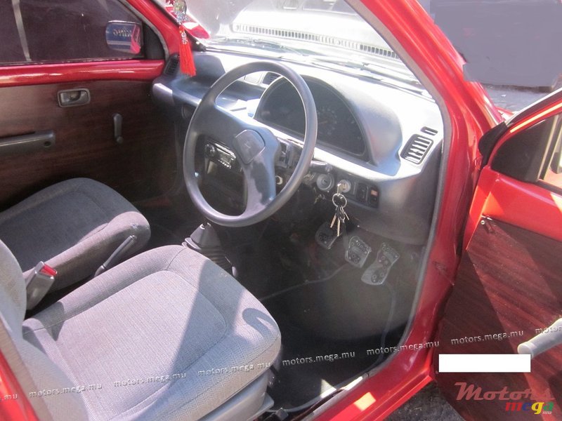 1992' Daihatsu Cuore photo #5