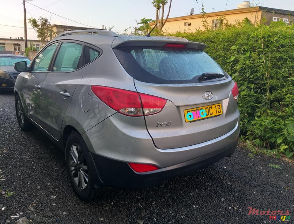 2013' Hyundai ix35 2.0L AUTOMATIC photo #4