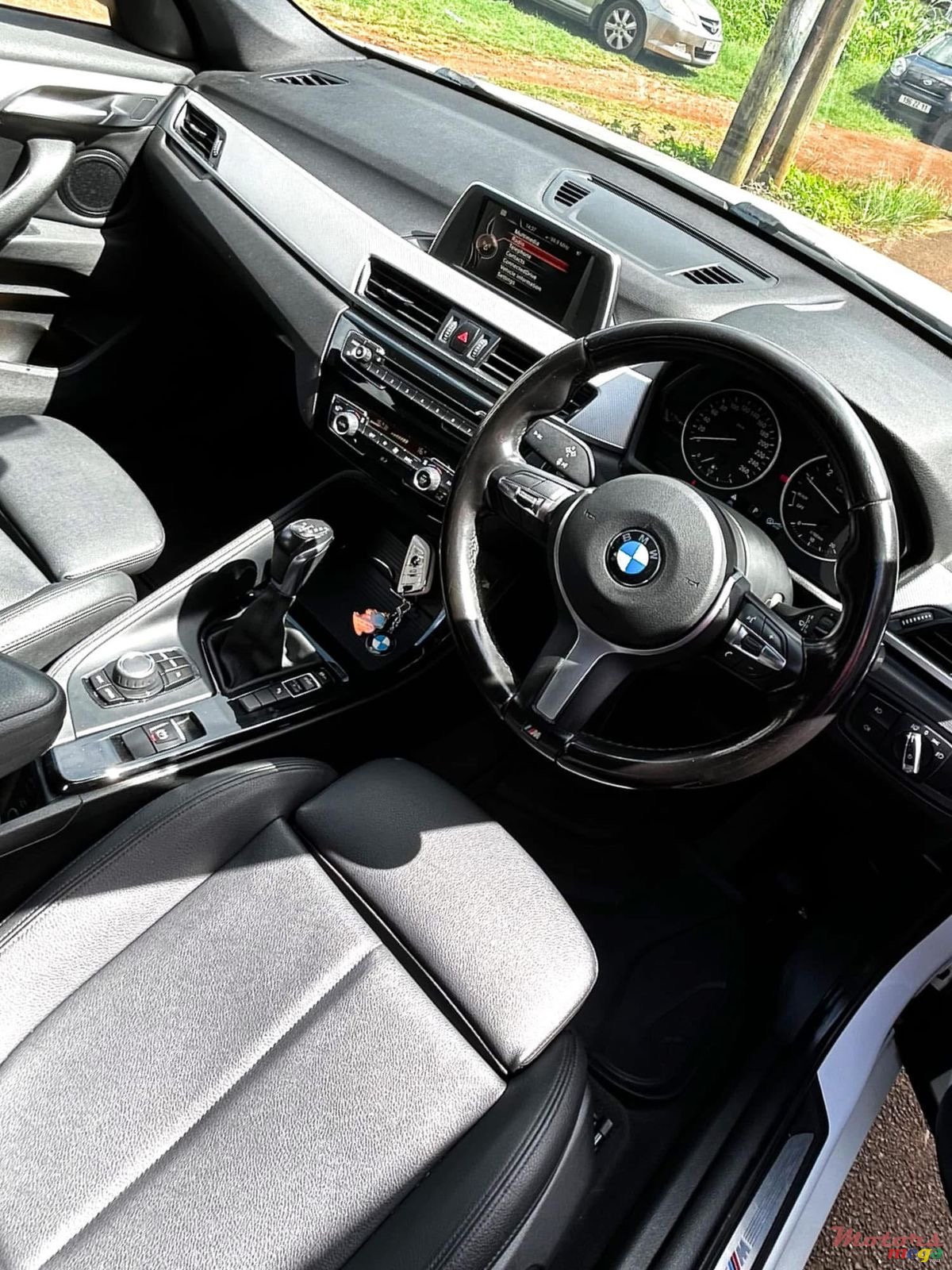 2016' BMW X1 M sport comfort access photo #3