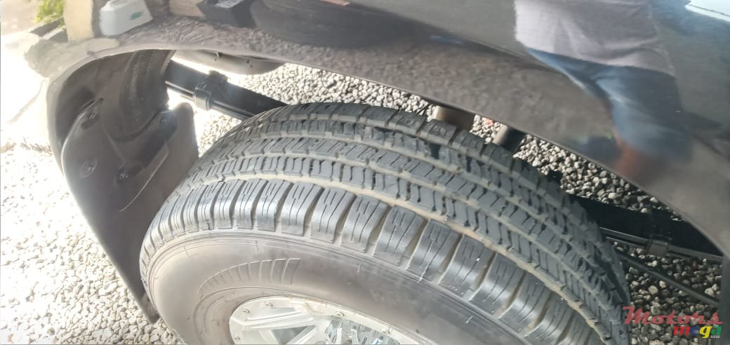 2013' Toyota Hilux photo #7