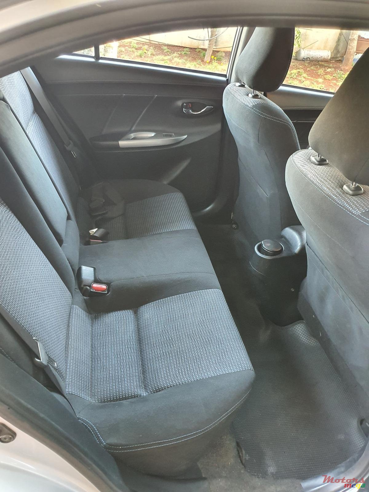 2013' Toyota Yaris , Urgent Sales photo #5