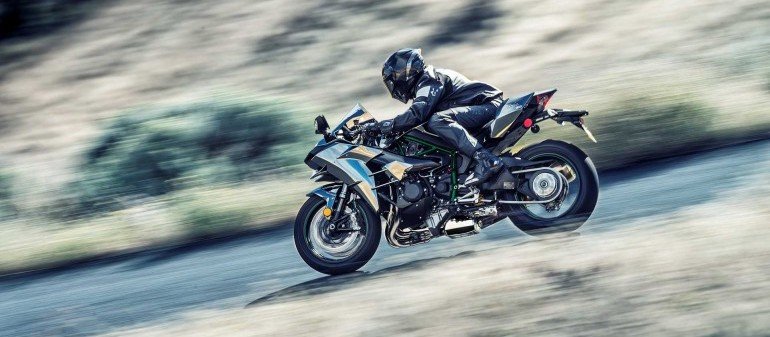 Kawasaki Unleashes 2019 Ninja H2, H2 Carbon, and H2R