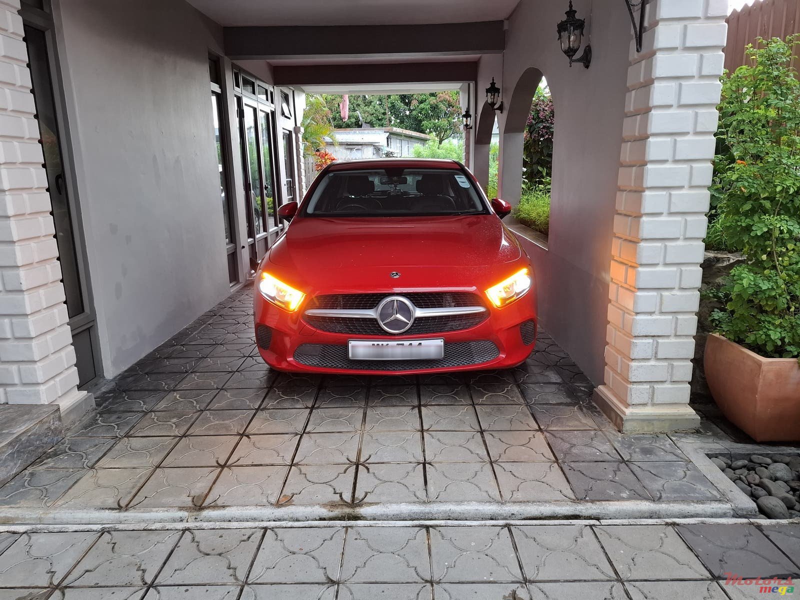 2019' Mercedes-Benz A 180 photo #7