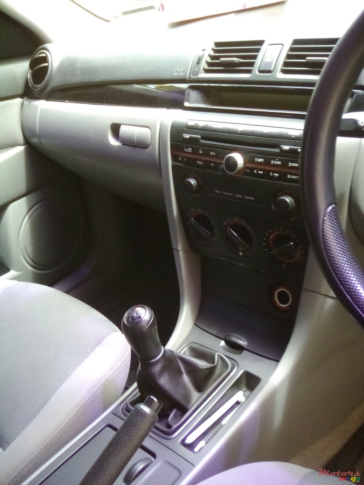 2007' Mazda Axela s  sport look photo #6