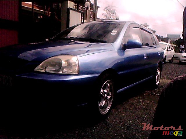 2004' Kia Rio Autovan photo #1