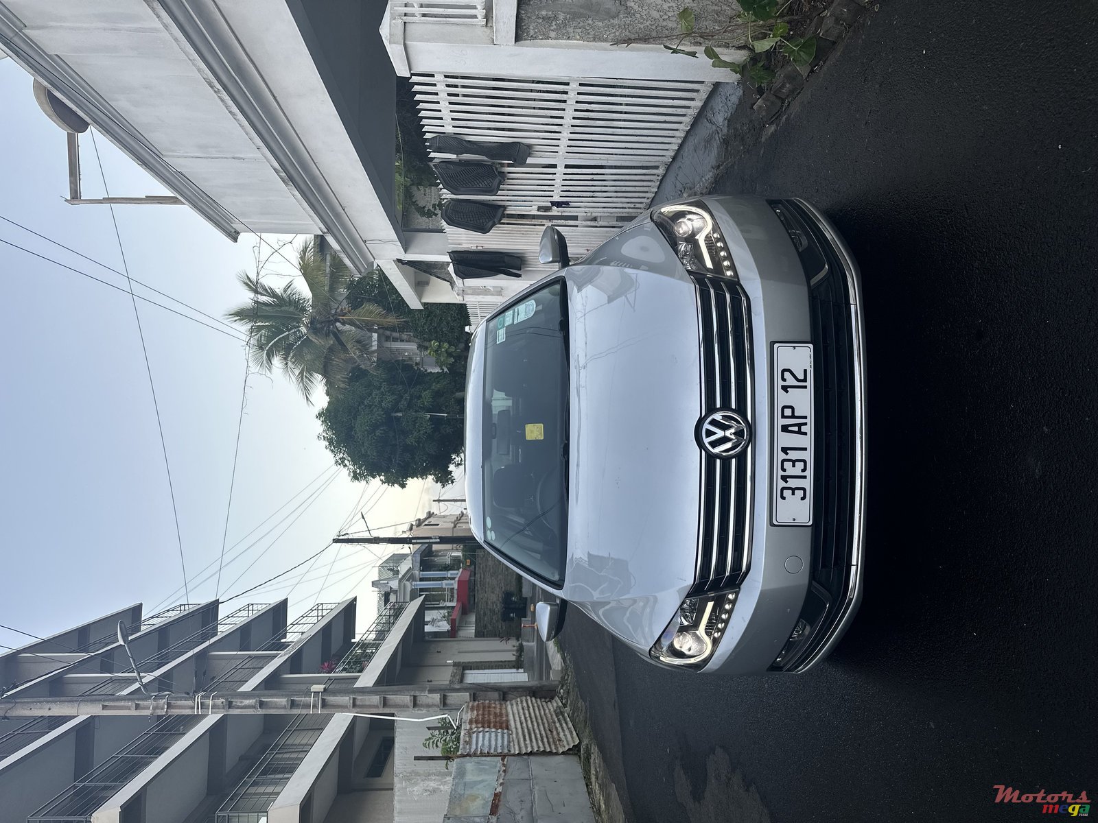 2012' Volkswagen Passat photo #3