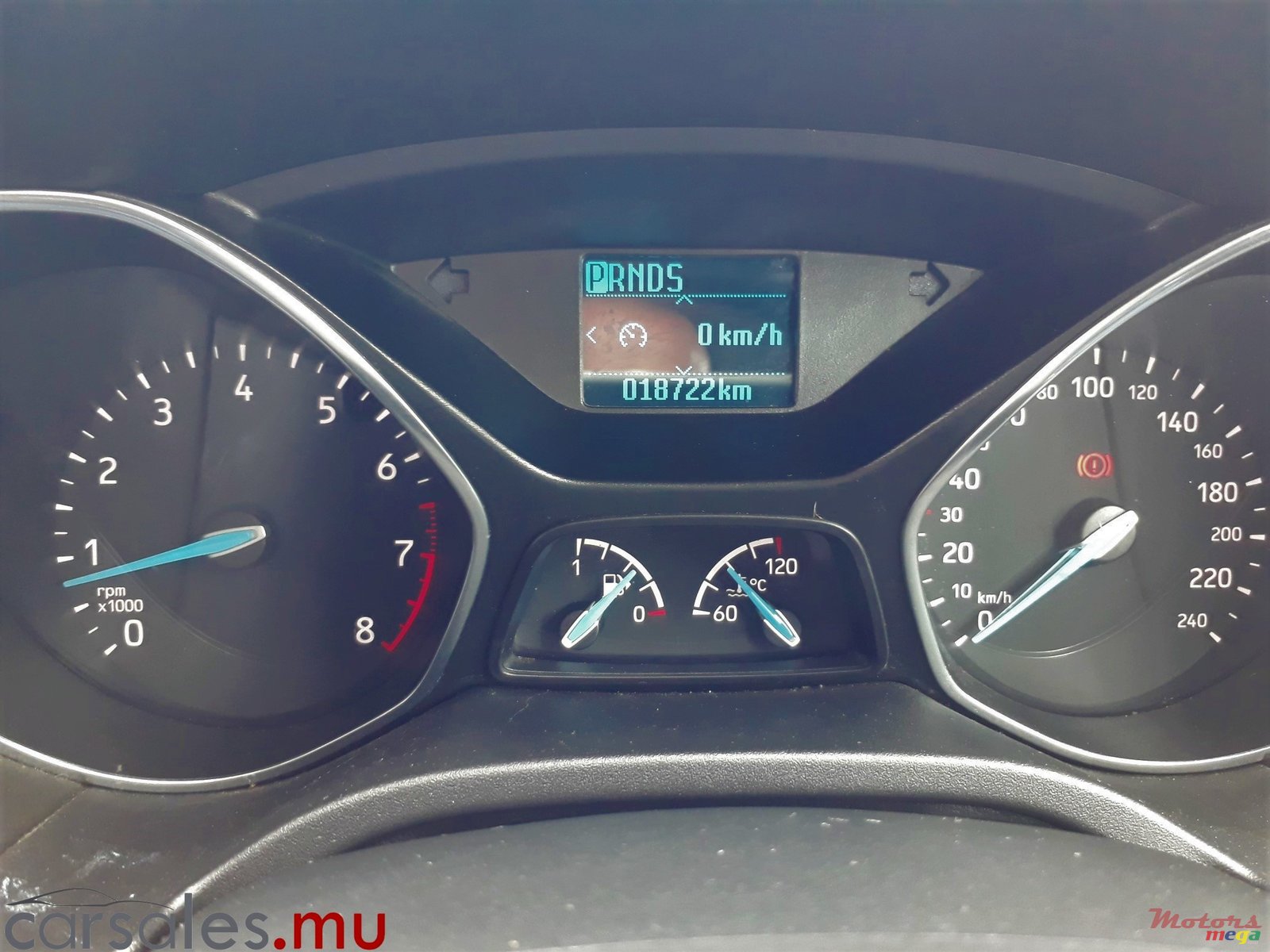 2015' Ford Focus 1.6 Titanium photo #7