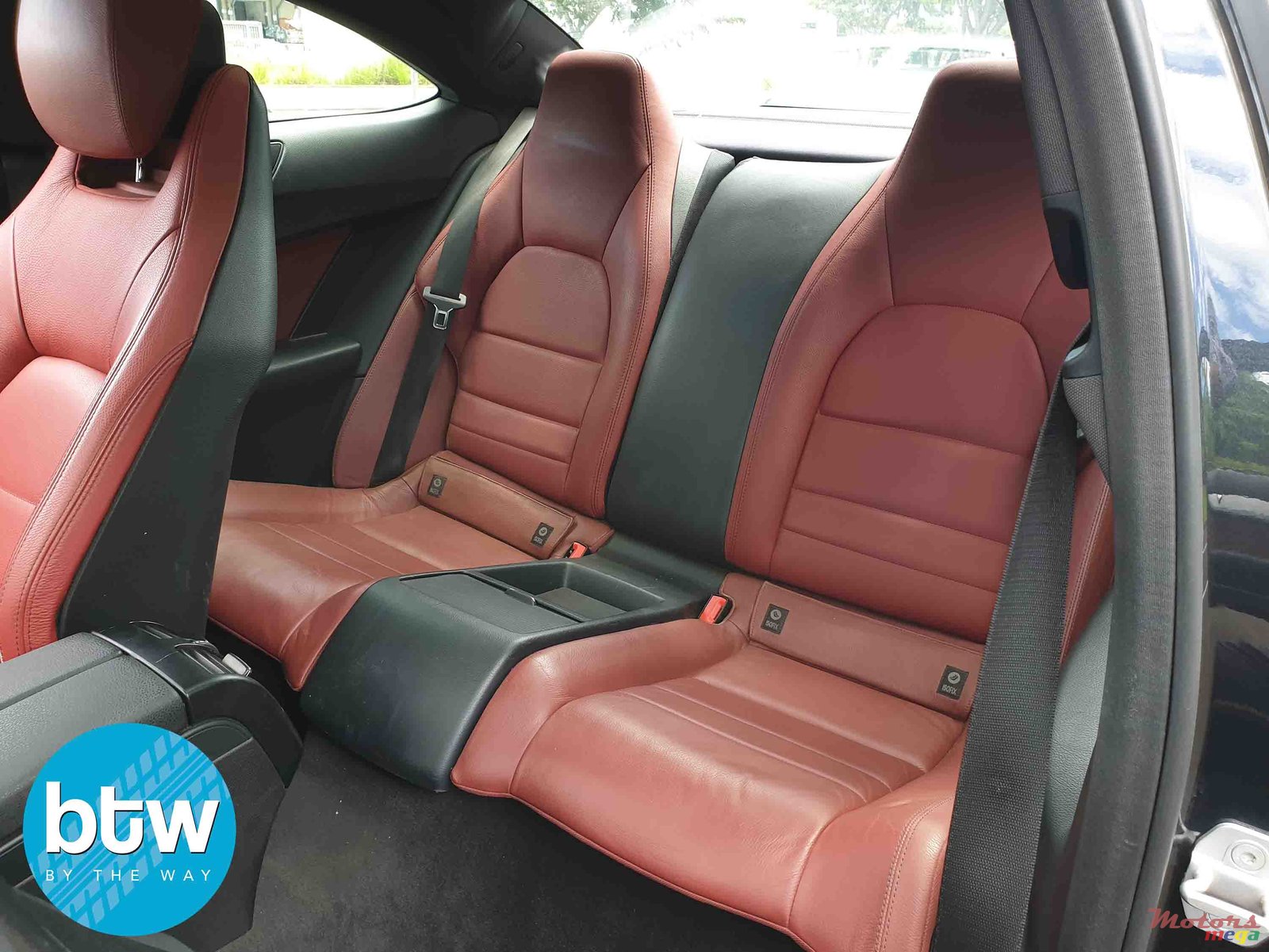 2016' Mercedes-Benz C-Class photo #5