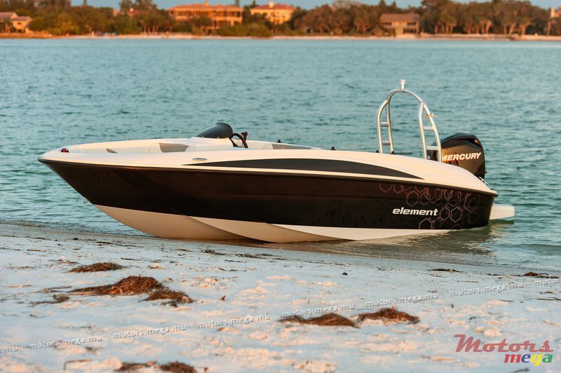 2014' Bayliner photo #1