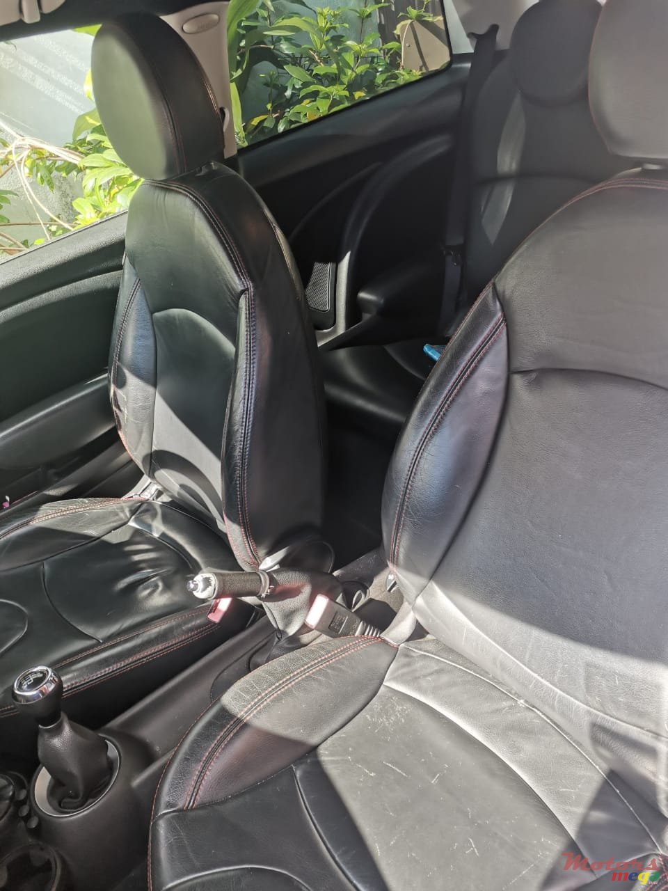 2010' MINI Cooper photo #4