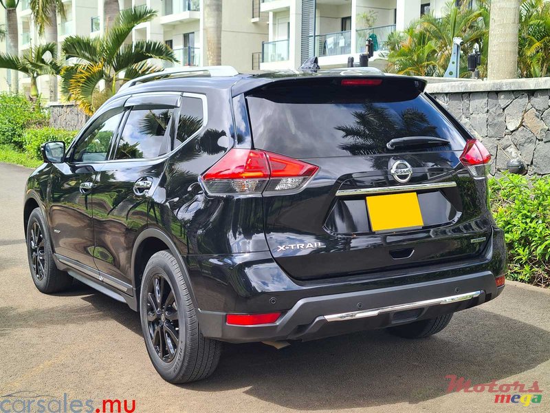 2020' Nissan X-Trail 2.0 Hybrid photo #3