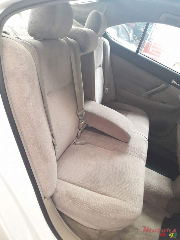 2002' Toyota photo #4