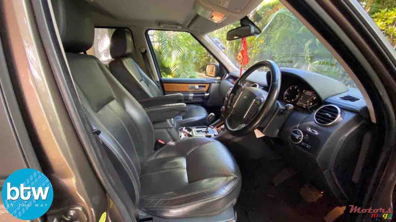 2010' Land Rover Discovery 4 HSE TDV6 photo #5