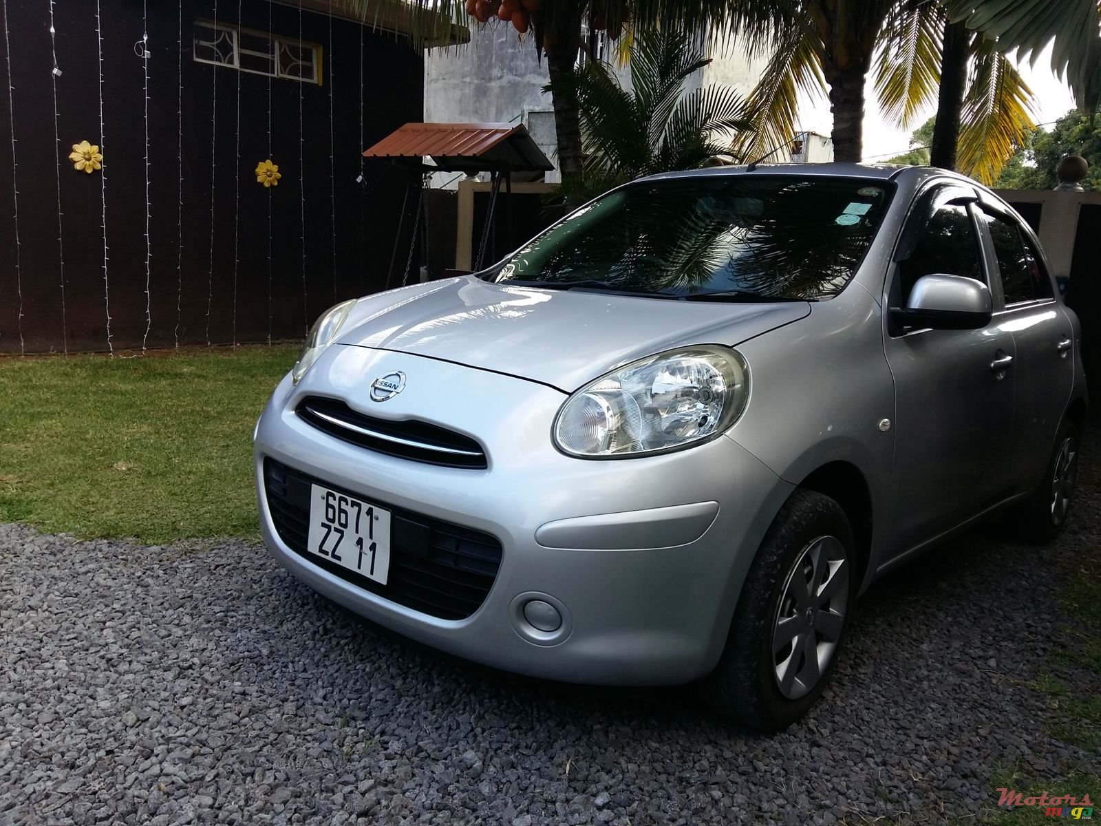 2011' Nissan March photo #3