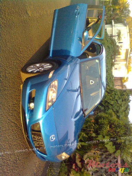 2004' Mazda photo #3