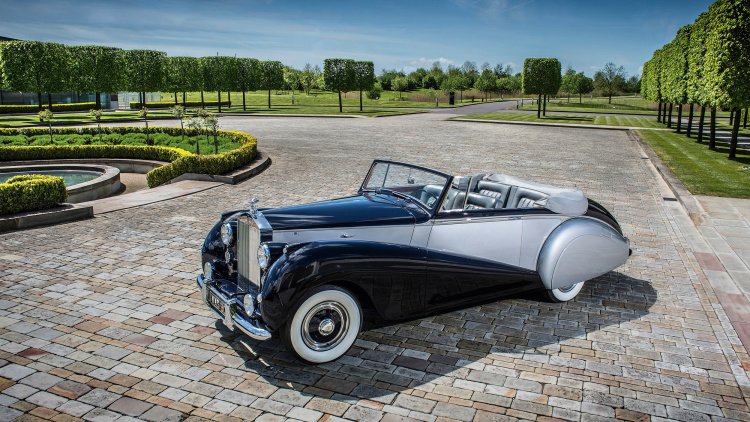 Rolls-Royce drops top for a new Dawn